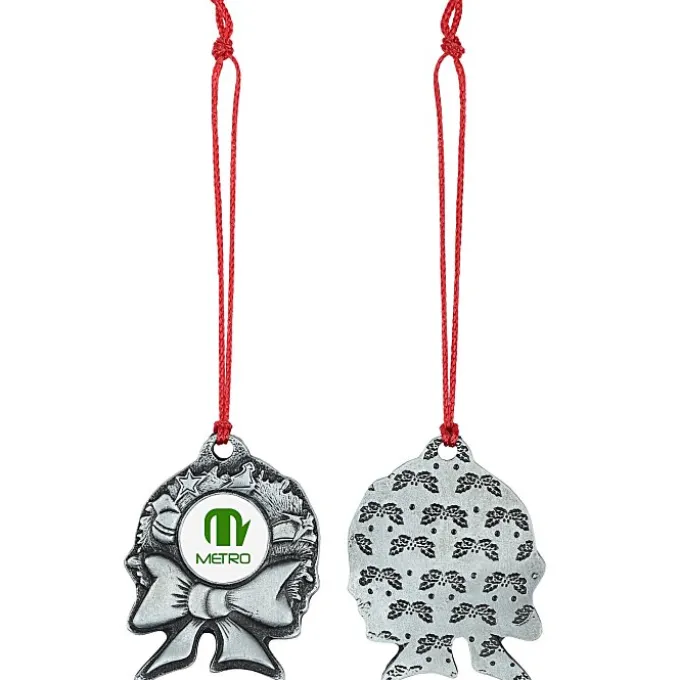 Classic Ornament - Wreath