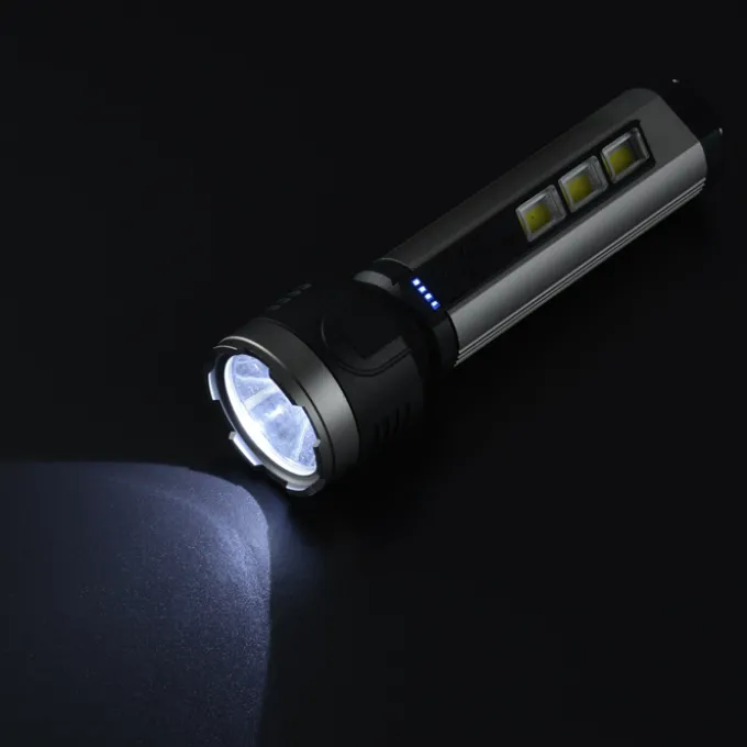 Maddox Rechargeable Flashlight