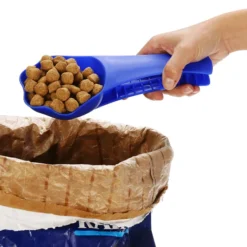 Pet Food Scoop 'N Clip - Opaque